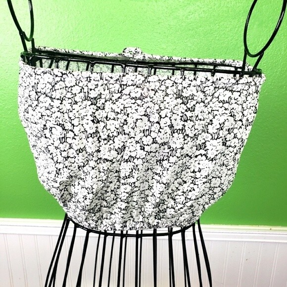 Volcom Skater Women's White Daisy Tube Crop Top Size XS - Picture 4 of 11